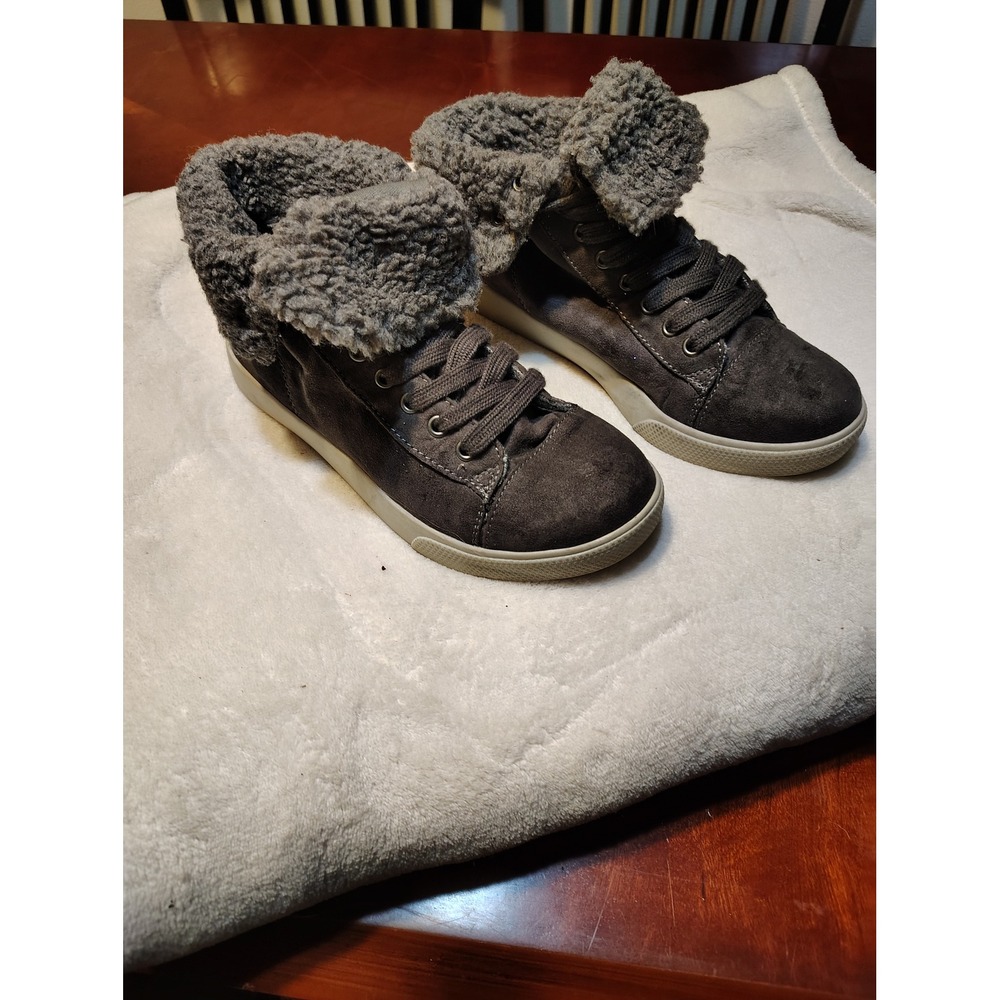Brash Gray Faux Suede High Top Sneakers Faux Fur Trim Lace Up Boots Women Size 6